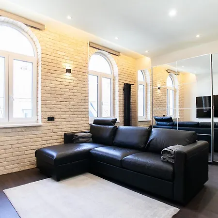 The Place Apartment *