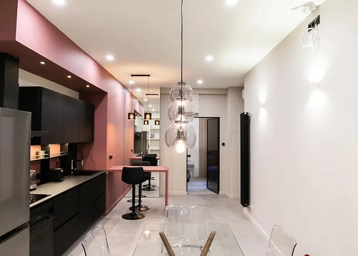 The Place شقة بودابست